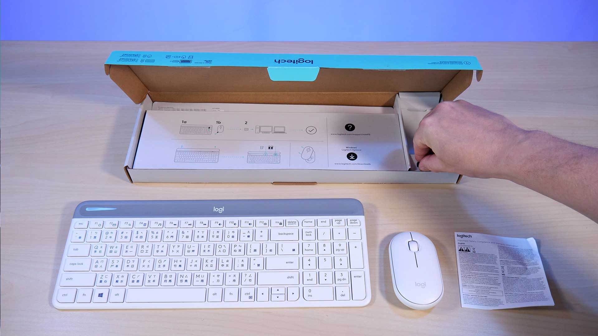 Logitech-MK470-11