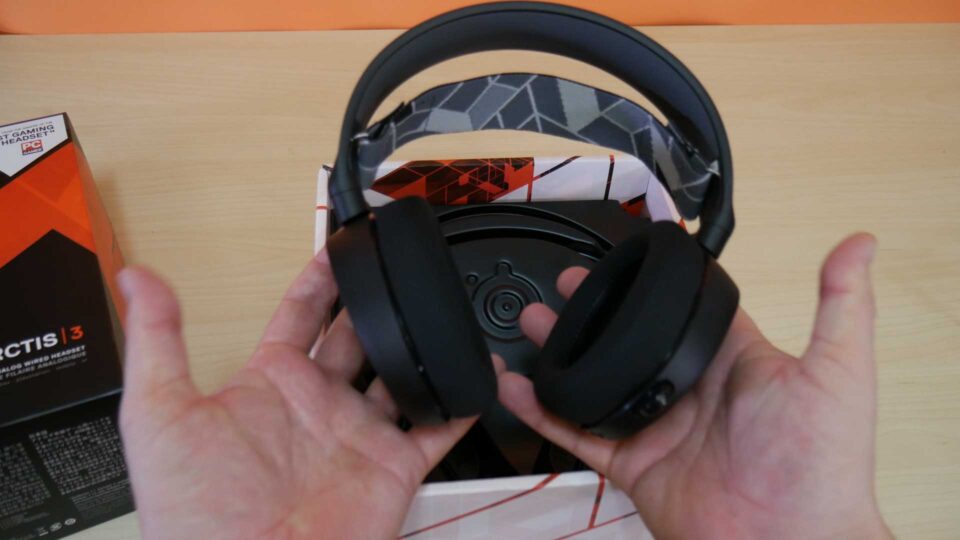 Steelseries-Arctis3-web3