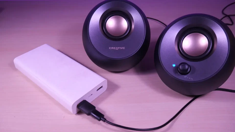 Creative-Pebble-V2-05